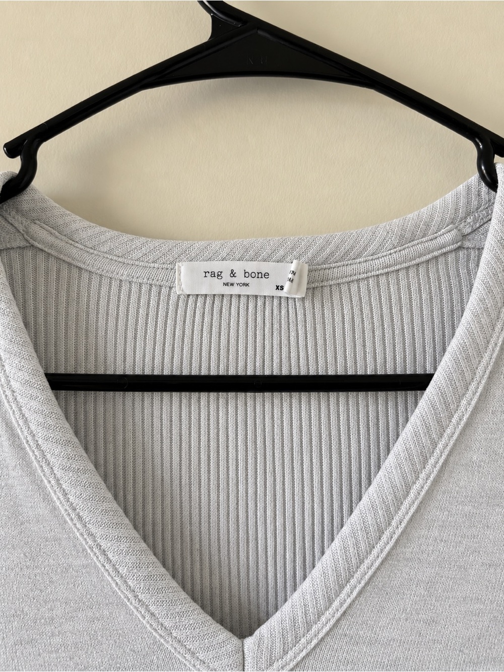 Rag & Bone Ribbed Mixed Media V-Neck Long Sleeve - Picture 2 of 4